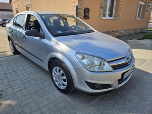 OPEL ASTRA H Sedan 1.6 Enjoy Magyar autó.86000 km!!!