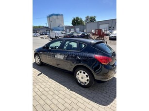 OPEL ASTRA J 1.4 Selection