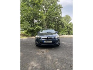 OPEL ASTRA J 1.4 T Sport