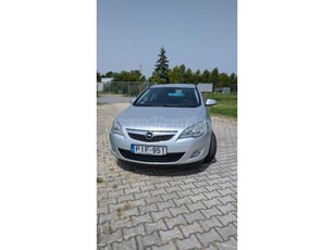 OPEL ASTRA J 1.6 Enjoy