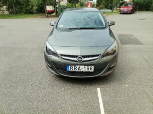 OPEL ASTRA J Sedan 1.4 T Enjoy