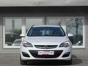 OPEL ASTRA J Sports Tourer 1.4 T Selection DIGIT-SZERVÍZKÖNYV-SPORT'BELSŐ-AUX-174eKM