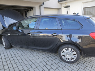 OPEL ASTRA J Sports Tourer 1.7 CDTI Enjoy