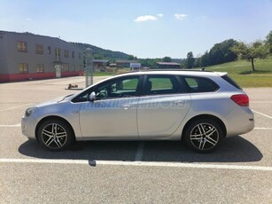 OPEL ASTRA J Sports Tourer 1.7 CDTI Enjoy