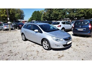 OPEL ASTRA J Sports Tourer 1.7 CDTI Sport SZ-KÖNYV!TEMPOMAT!P-RADAR!!