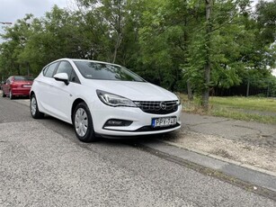 OPEL ASTRA K 1.4 T Enjoy VÉGIG VEZETETT SZERVIZKÖNYV. SÉRÜLÉSMENTES. MAGYARORSZÁGI