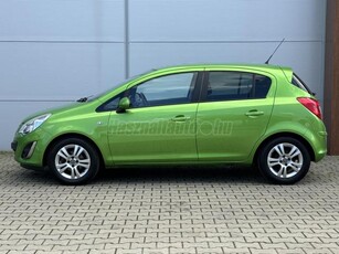 OPEL CORSA D 1.4 Cosmo / DIGITKLÍMA / ÜLÉSFŰTÉS / KORMÁNYFŰTÉS / TOLATÓRADAR / TEMPOMAT /