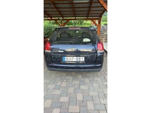 OPEL SIGNUM 1.9 CDTI Cosmo