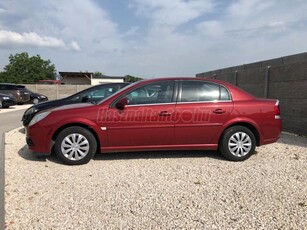 OPEL VECTRA 1.6 Essentia