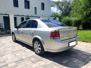 OPEL VECTRA C 1.9 CDTI Cosmo