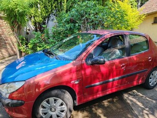 PEUGEOT 206 1.1 Color Line