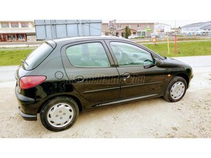 PEUGEOT 206 1.1 Open