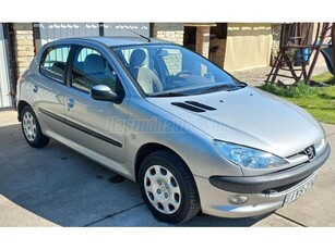 PEUGEOT 206 1.4 16V Premium