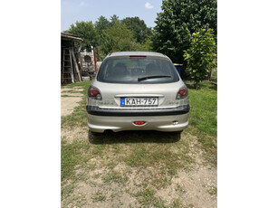 PEUGEOT 206 1.4 HDi Presence