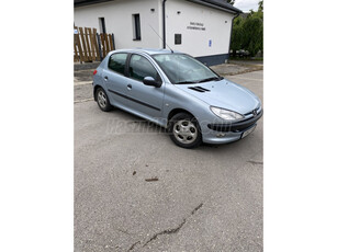 PEUGEOT 206 1.6 Premium