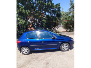 PEUGEOT 206 2.0 HDi XT