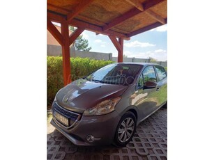 PEUGEOT 208 1.2 VTi Envy