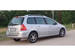 PEUGEOT 307 SW 1.6 HDi Symbole M.O-I.PANORÁMATETŐ. 10 ÉVE GONDOS TULAJNÁL. MAGAS FELSZERELTSÉG. SZERVIZELT!