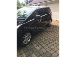 PEUGEOT 5008 2.0 HDi Business Edition