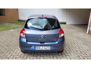 RENAULT CLIO 1.2 16V Night&Day