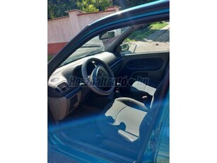 RENAULT CLIO 1.5 dCi Azure