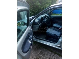 RENAULT CLIO 1.5 dCi Dynamique