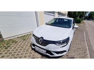 RENAULT MEGANE 1.2 TCe Intens