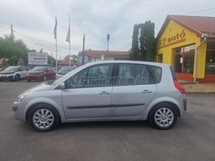 RENAULT SCENIC Grand Scénic 1.6 16V Dynamique