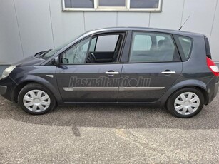 RENAULT SCENIC Grand Scénic 1.6 Authentique