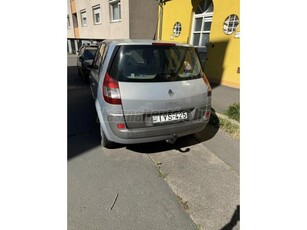 RENAULT SCENIC Grand Scénic 1.9 dCi Privilege