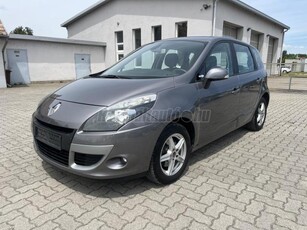 RENAULT SCENIC Scénic 1.5 dCi Expression VEZETETT SZERVÍZKÖNYV. TÉLI-NYÁRI GARNITÚRA. NAVI. ÜLÉSFŰTÉS!