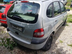 RENAULT SCENIC Scénic 1.9 dCi RXT