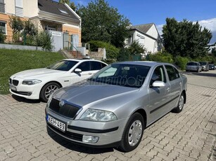 SKODA OCTAVIA 1.6 Ambiente