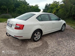 SKODA OCTAVIA 1.6 CR TDI Style