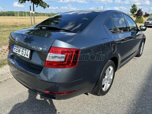 SKODA OCTAVIA 1.6 CR TDI Style Mo-i 1tulaj GYÁRI FÉNYEZÉS ülésfűtés tolatóradar tempomat CARPLAY