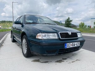 SKODA OCTAVIA 1.6 GLX