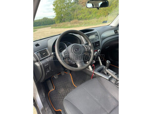 SUBARU FORESTER 2.0 X Active (EU5)