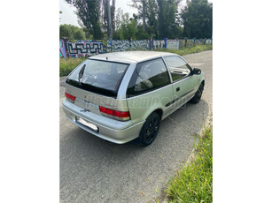 SUZUKI SWIFT 1.0 GLS