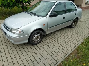 SUZUKI SWIFT Sedan 1.3 16V GLX