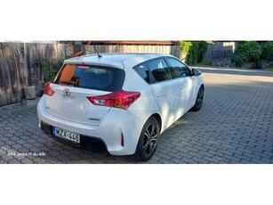 TOYOTA AURIS 1.33 Active