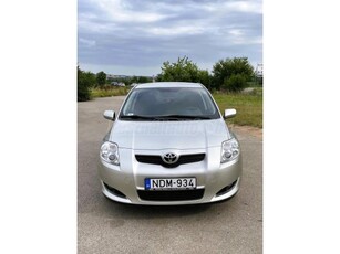 TOYOTA AURIS 1.6 Executive M M