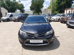 TOYOTA AURIS 1.8 HSD Executive Skyview (Automata) +2 ÉV GARANCIÁVAL+1.TULAJ+SZ.KÖNYV+NAVI+KAMERA+Ü.FŰTÉS+PARKRADAR+HIBÁTLAN+