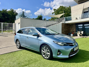 TOYOTA AURIS 1.8 HSD Lounge (Automata)