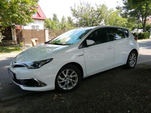 TOYOTA AURIS HIB