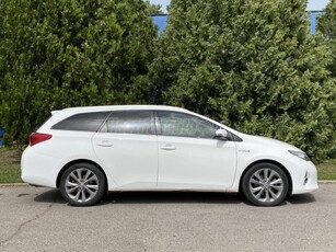 TOYOTA AURIS Touring Sports 1.8 HSD Lounge (Automata)