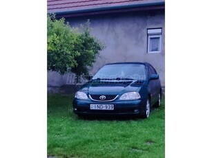 TOYOTA AVENSIS 1.6 Linea Sol