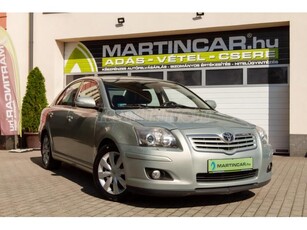 TOYOTA AVENSIS 2.2 D-4D Sol Bamboo Pearl Edition +Vezetett Szervizkönyv! +2X-s GARANCIA !!