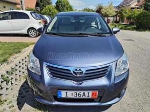 TOYOTA AVENSIS 2.2 DCAT Executive (Automata) KANYARKÖVETŐXENON.KEYLESS.NAVI.TÖRÉSMENTES.18'NÉGYÉVSZAKOSGUMIK