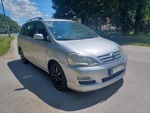 TOYOTA AVENSIS VERSO 2.0 D-4D