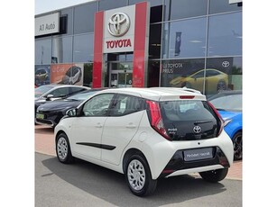 TOYOTA AYGO 1.0 x-play + style + connectivity